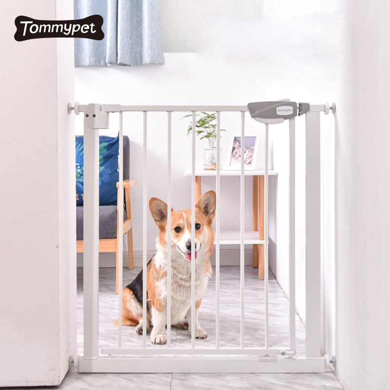 2021 OEM مخصص عريض جدًا 2 في 1 درج وممر من البلاستيك Pet Gate Dog Fence للمنزل
